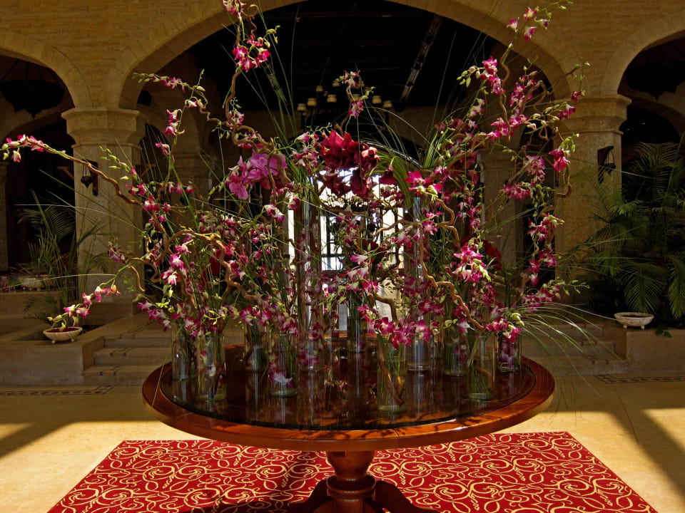 Blumenschmuck Lobby Hotel Kempinski Soma Bay