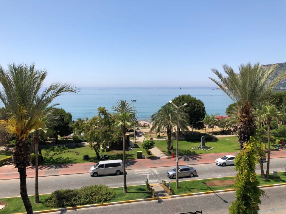 Ausblick Arsi Enfi City Beach Hotel