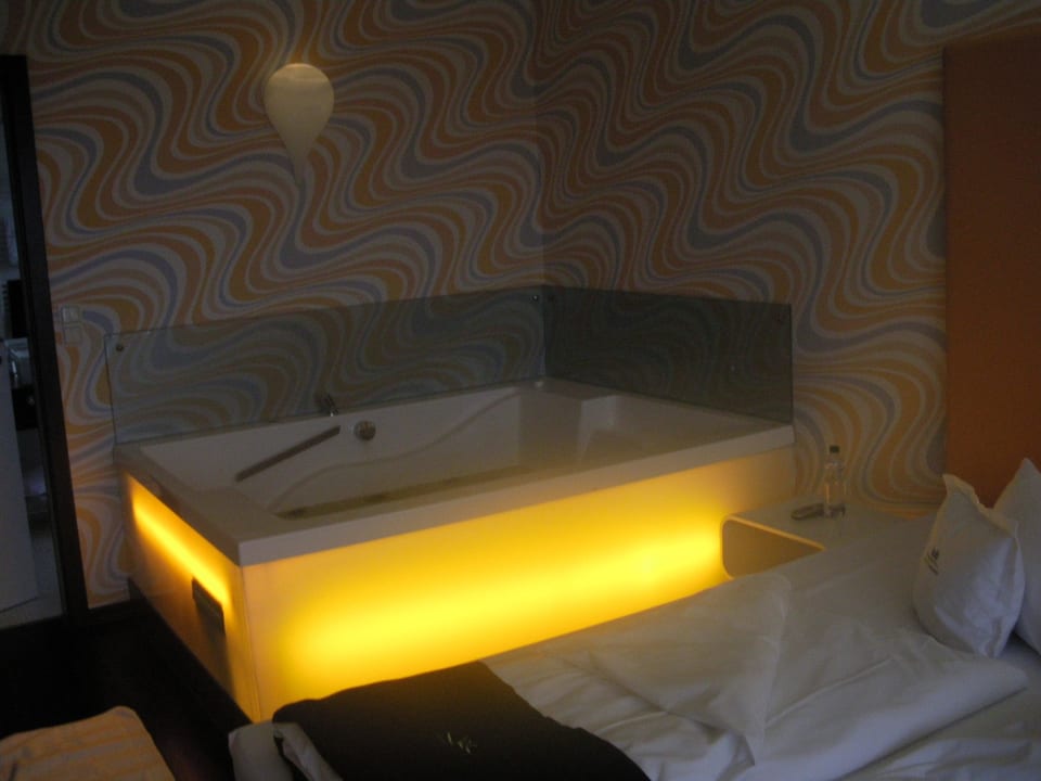 Whirlpool Hotel garni Retro Design