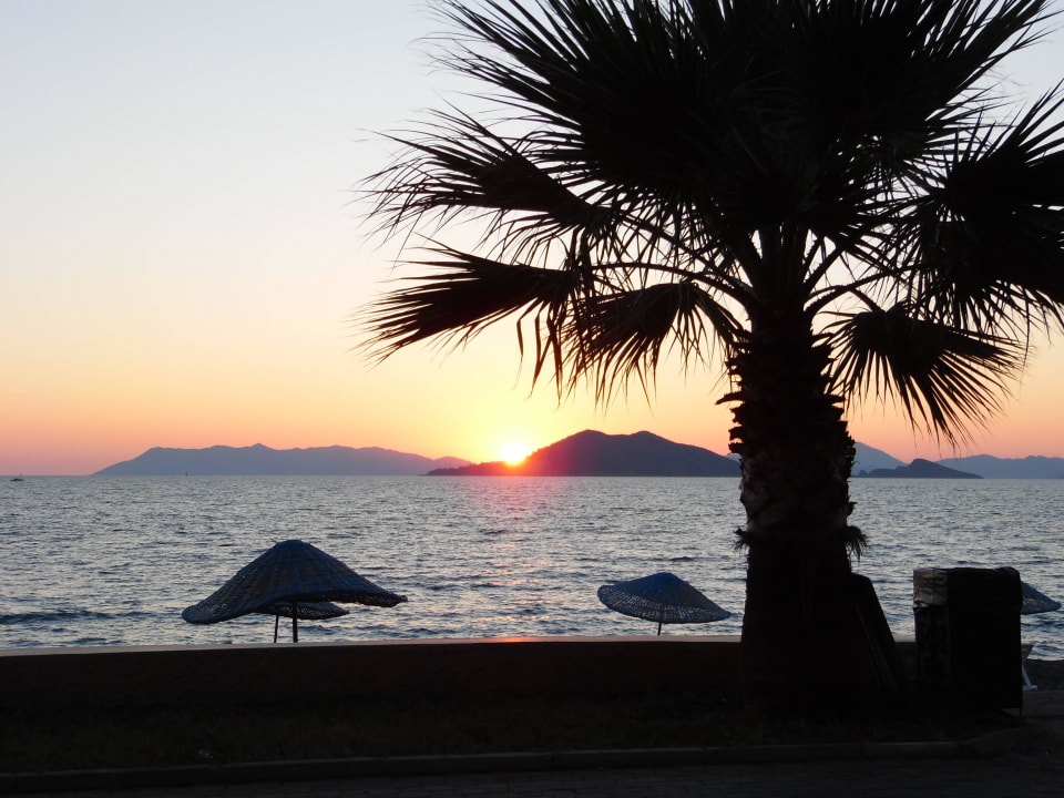 Sonnenuntergang  Makri Beach Hotel