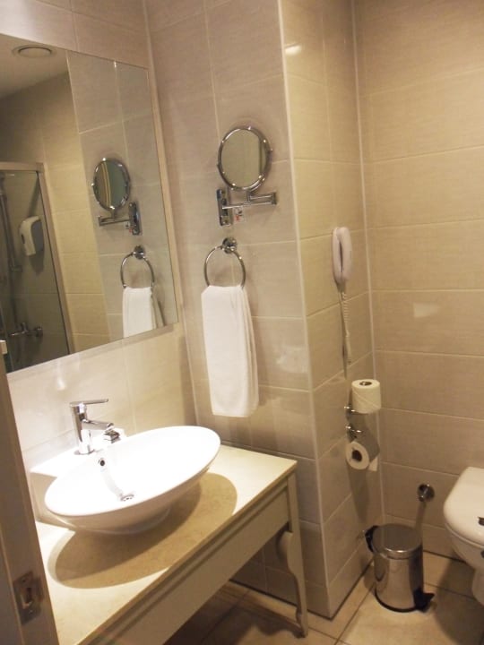Badezimmer Port Side Resort Hotel
