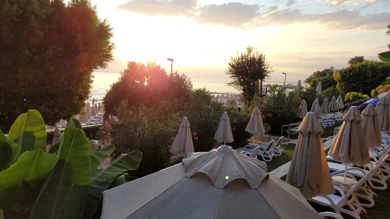 Strand Melas Resort Hotel