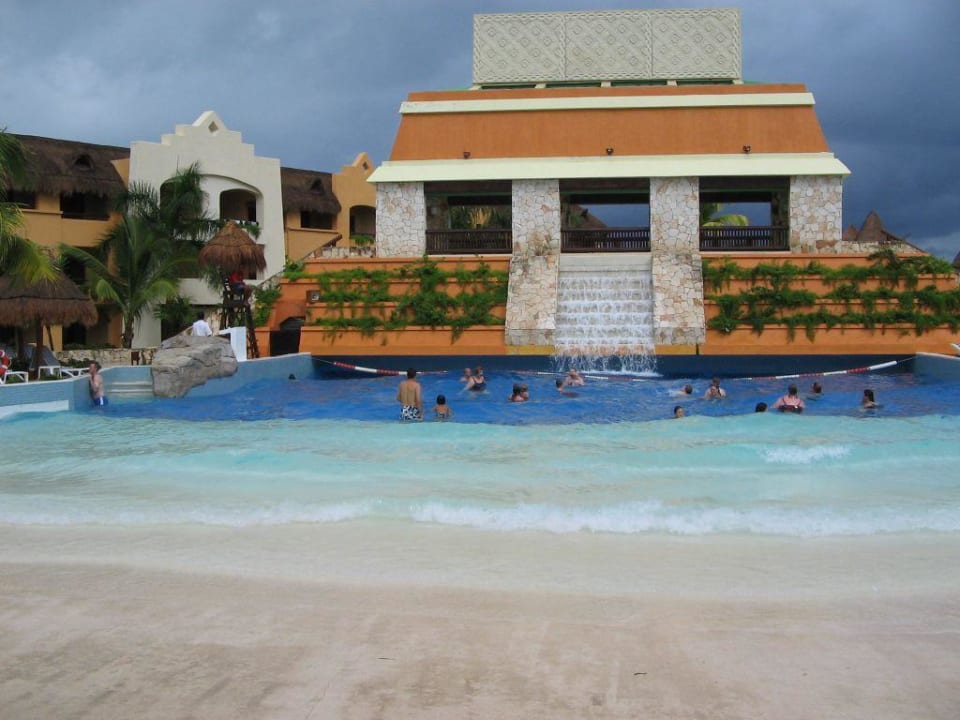 Mega-Pool Iberostar Selection Paraiso Lindo