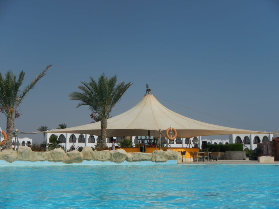 Pool Bar Hotel Gorgonia Beach Resort