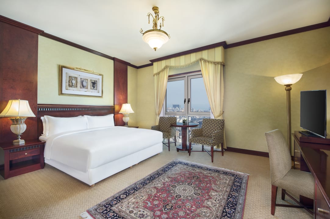 Zimmer Hilton Beirut Metropolitan Palace