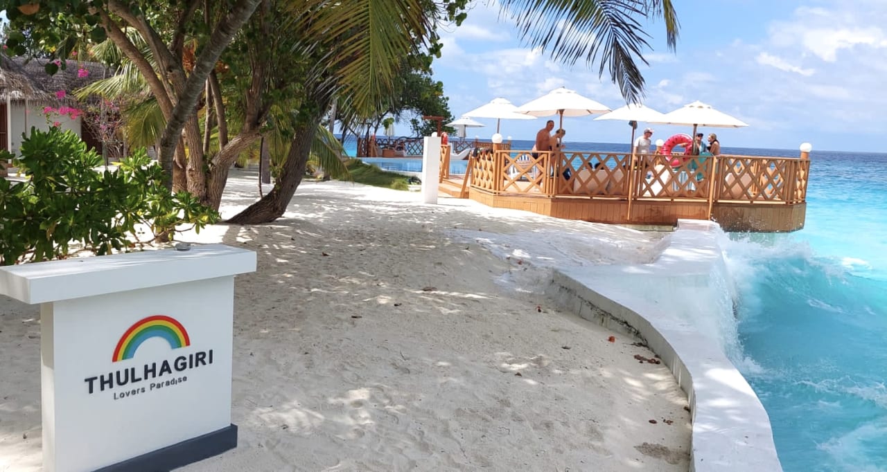 Strand Thulhagiri Island Resort