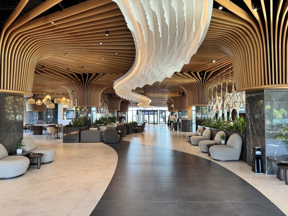 Lobby Jacaranda Luxury Resort