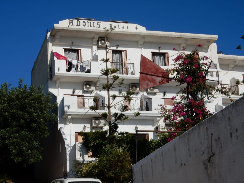 Außenansicht Hotel Adonis