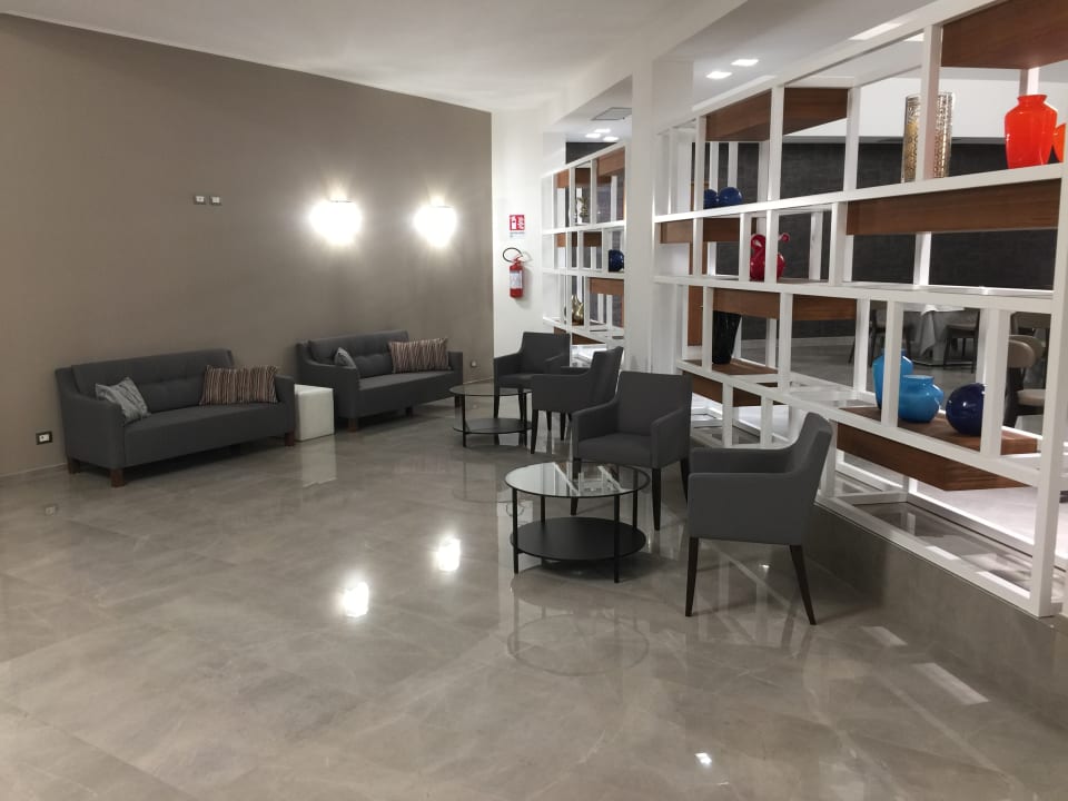 Lobby Grand Hotel D'Aragona
