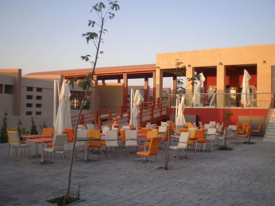 Außenbereich der Snackbar All Senses Nautica Blue Exclusive Resort & Spa