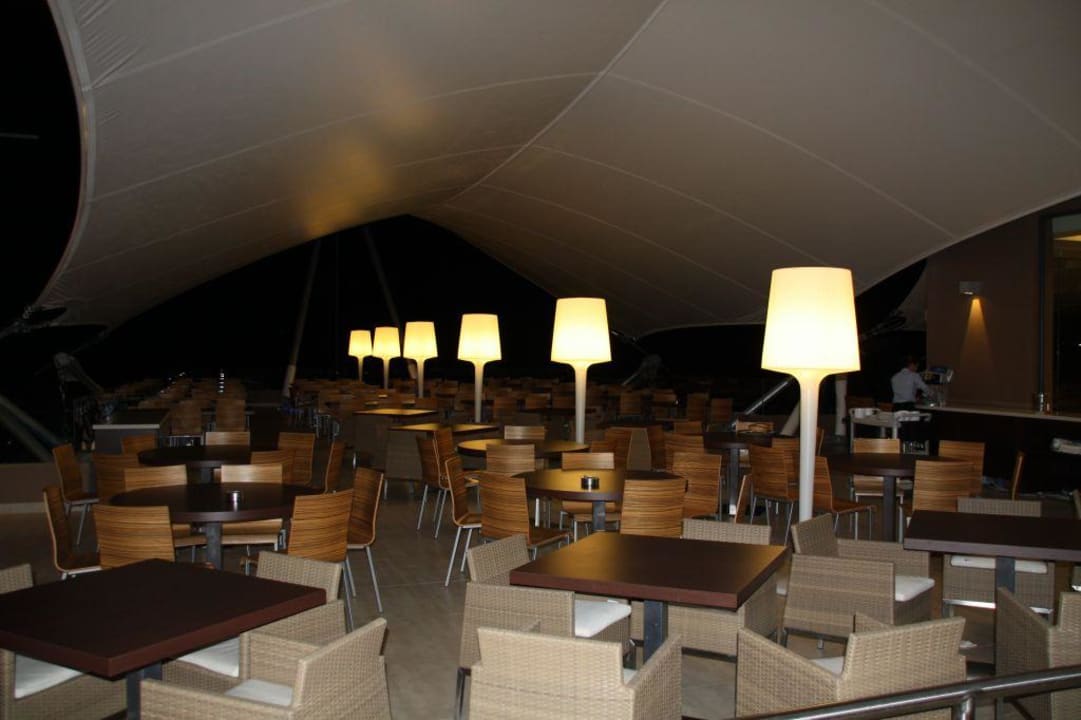 Hauptrestaurant mit Buffet Atlantica Mikri Poli Crete