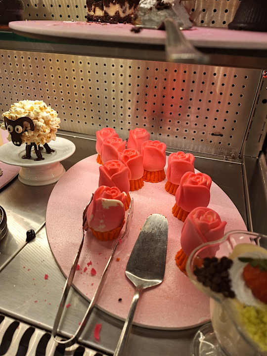 Gastro Side Breeze Hotel