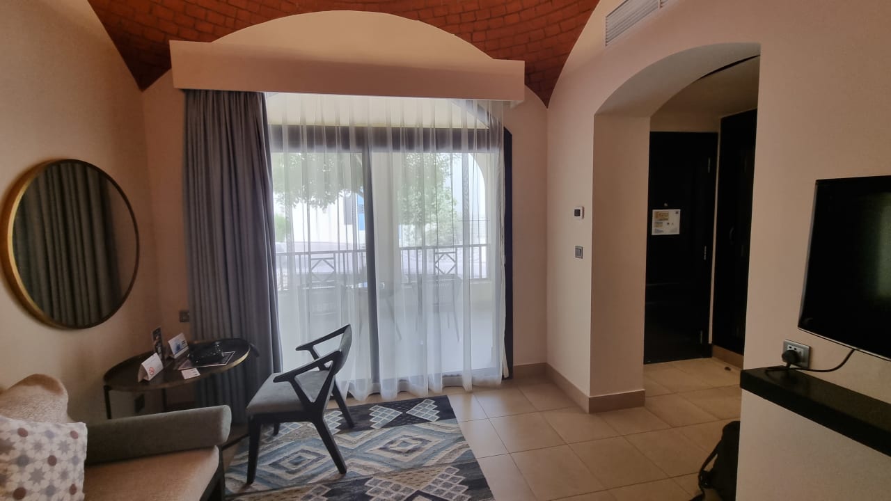 Zimmer The Cove Rotana Resort