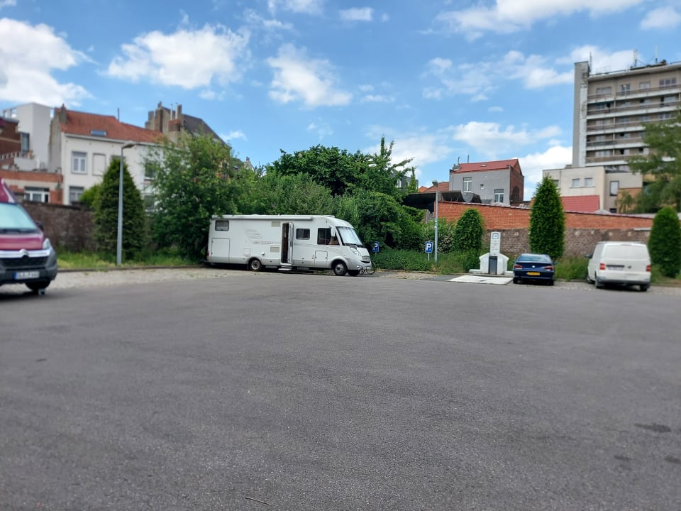 Außenansicht Génération Europe Youth  Hostel