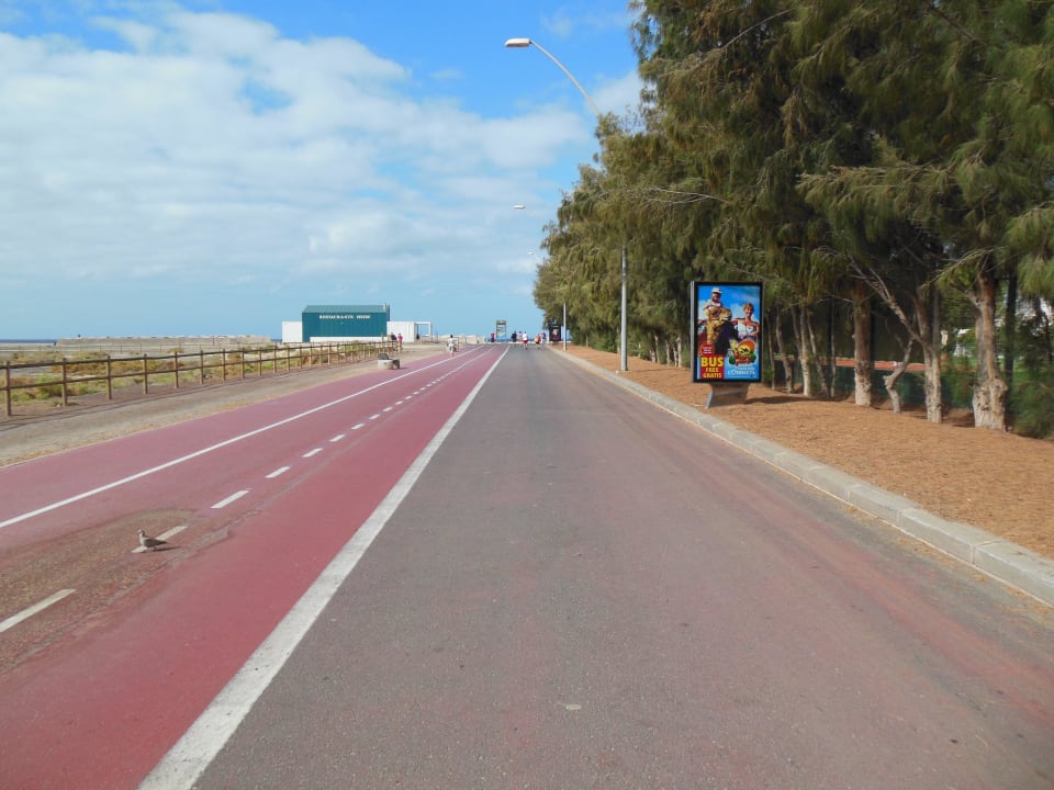 Weg zum Strand IFA Altamarena by Lopesan Hotels