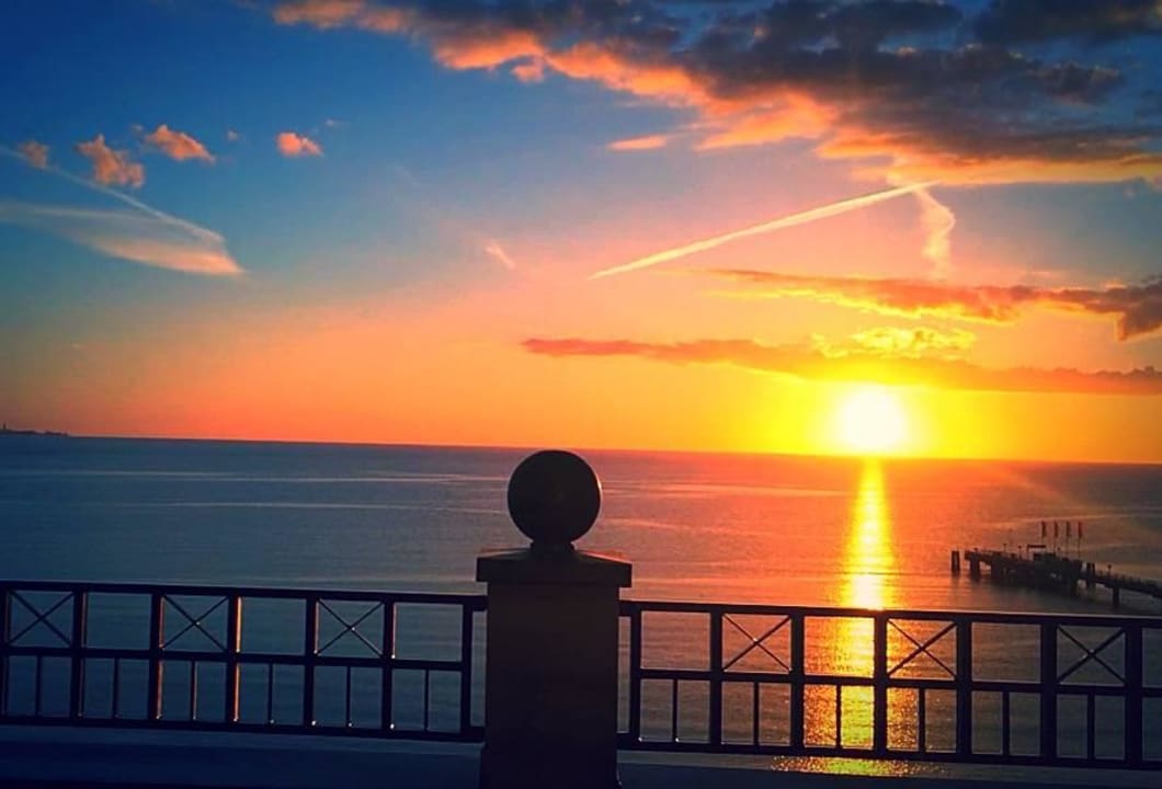 Sonnenaufgang über der Ostsee Hotel Bayside