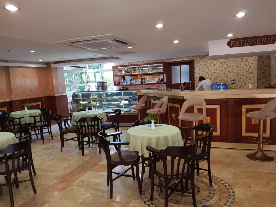 Gastro Royal Atlantis Beach Hotel