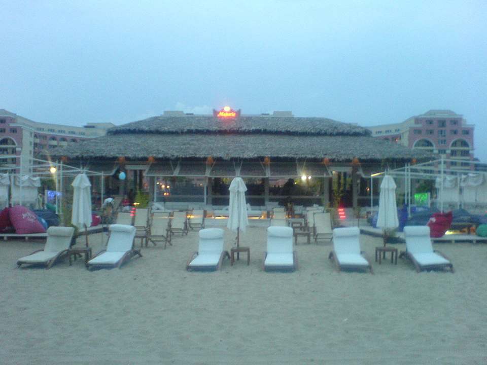 Strand Bar DIT Majestic Beach Resort
