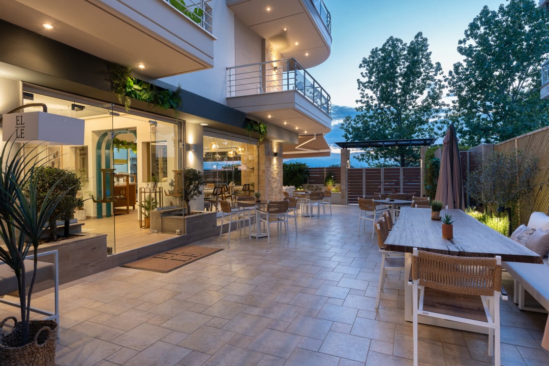 Außenansicht ELLE Rooms & Suites