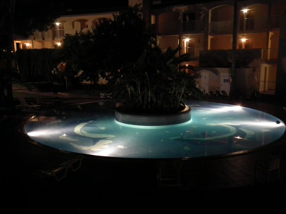 Kinderpool im Innenhof des Hotel Hotel Vibra Cala Tarida