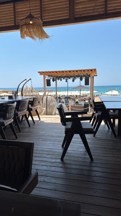 Strand Jacaranda Luxury Resort