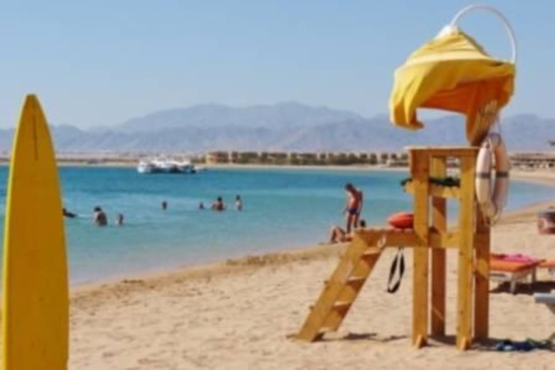 Hier sitzt der Rettungsschwimmer Sentido Caribbean World Soma Bay