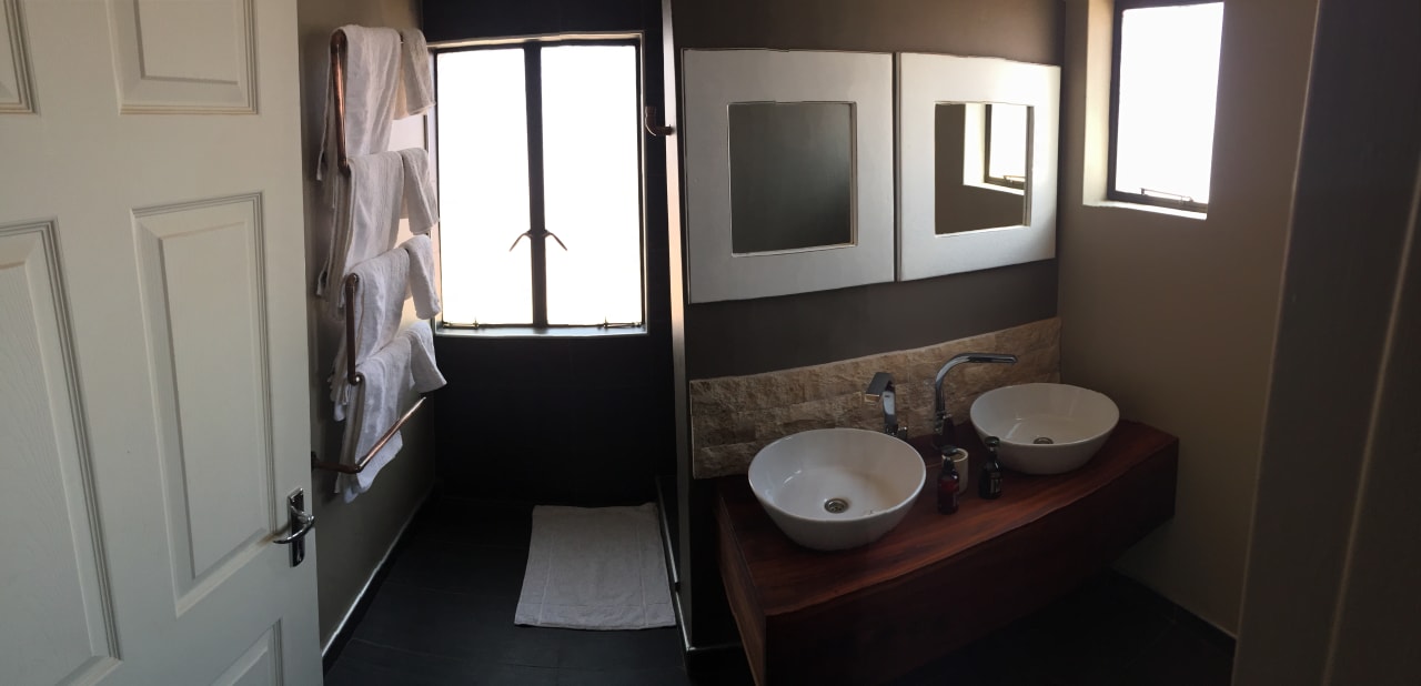 Zimmer Kalahari Anib Lodge