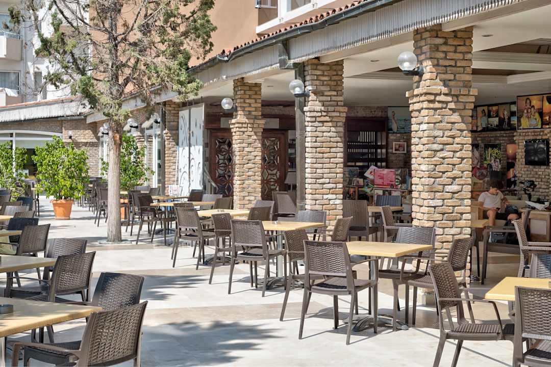Gastro Seaden Corolla Hotel