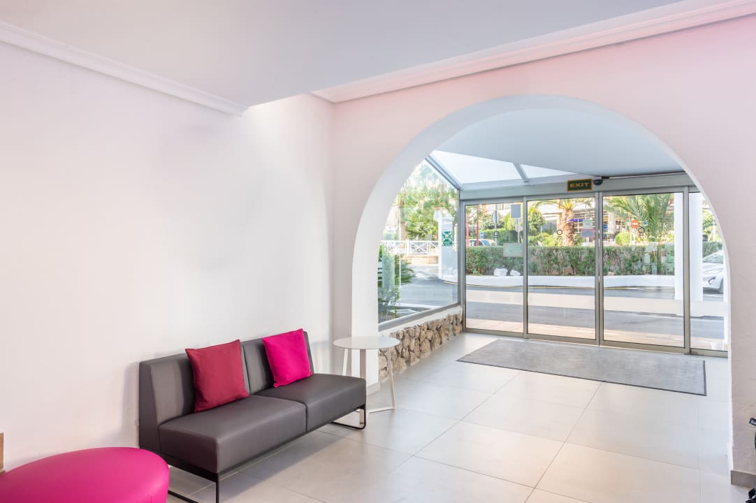 Lobby Hotel Vibra San Remo