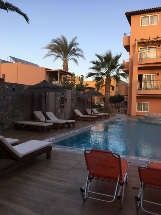 Pool High Beach Resort