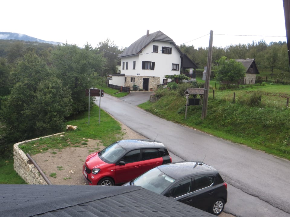 Parken direkt vor der Tür Apartments Poljanak