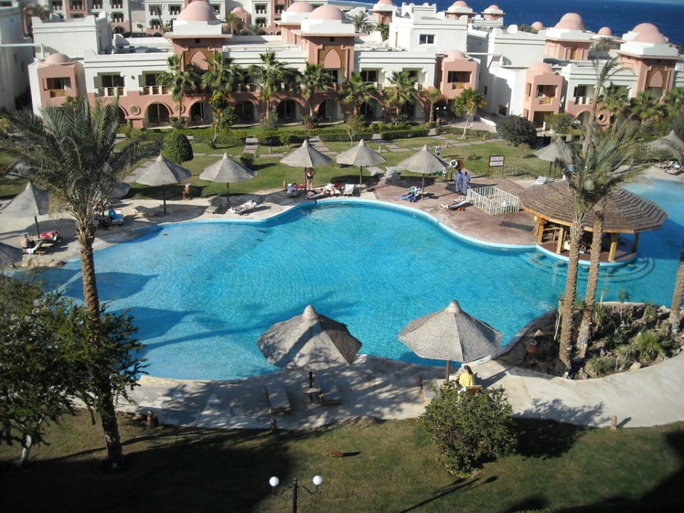 Widok z dachu Serenity Alpha Beach