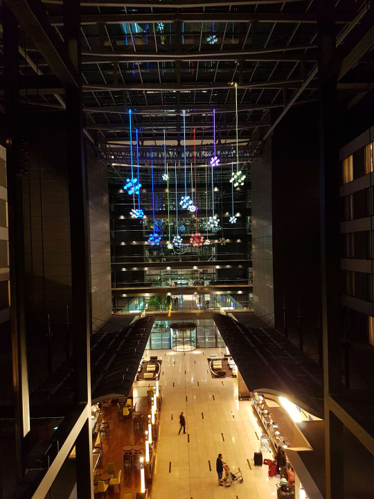 Lobby Hilton Frankfurt Airport