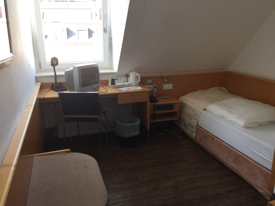 Zimmer 4You Hostel & Hotel Munich