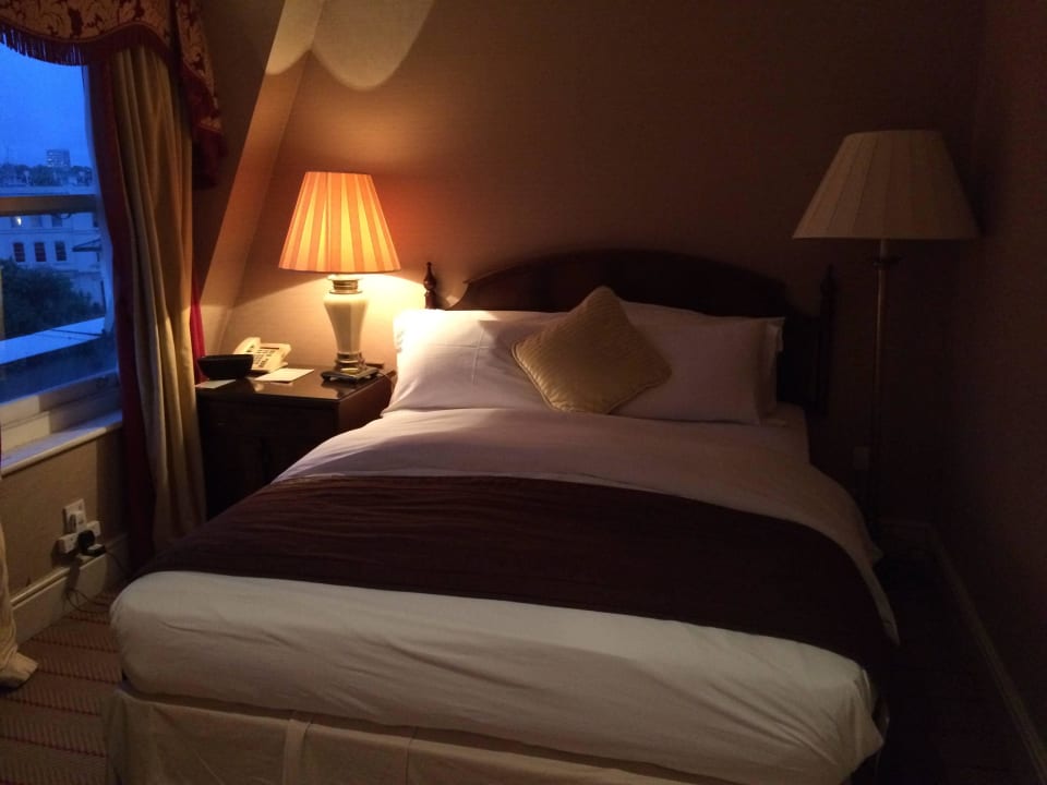 Upgrade-Zimmer im Dachgeschoss Hotel The Colonnade