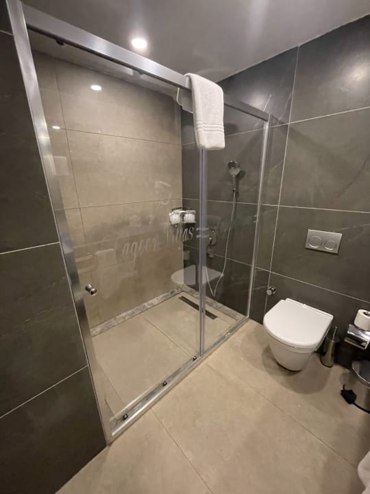 Zimmer Royal Wings Hotel