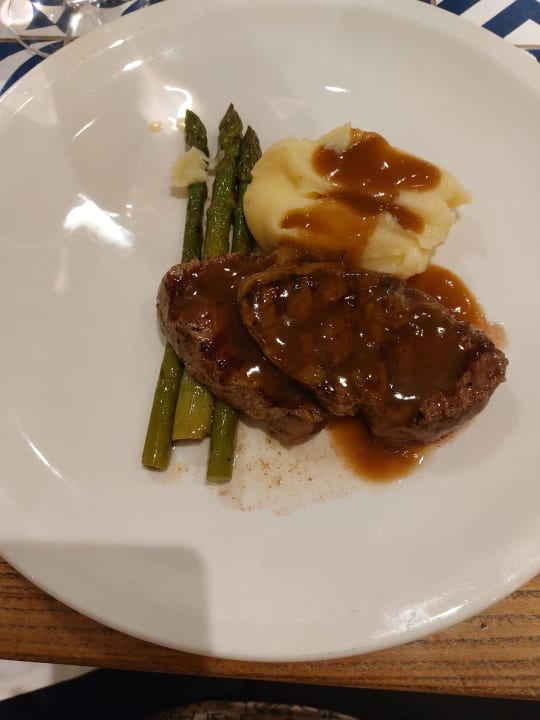 Gastro Acanthus Cennet Barut Collection