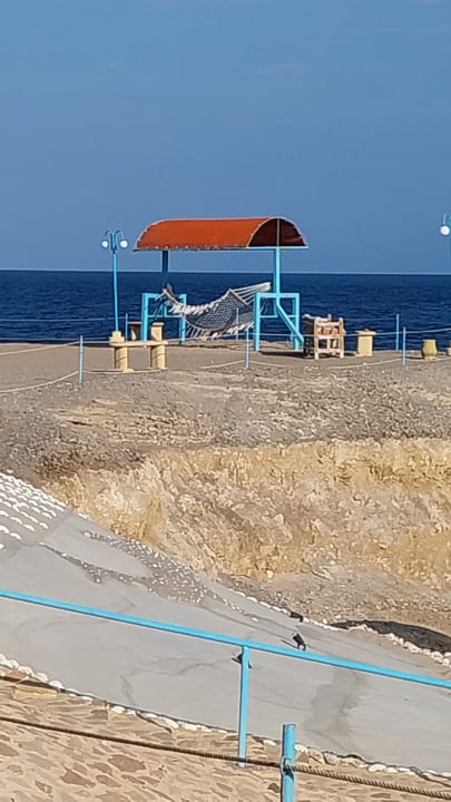 Strand Rohanou Beach Resort