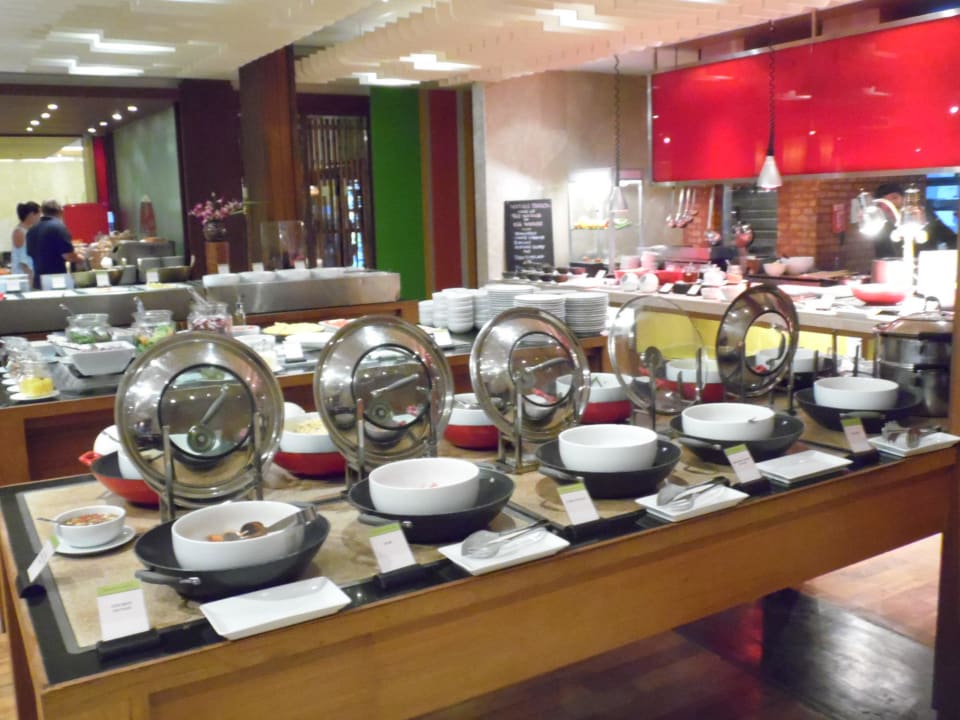 Frühstück Holiday Inn Resort Phuket Surin Beach by IHG