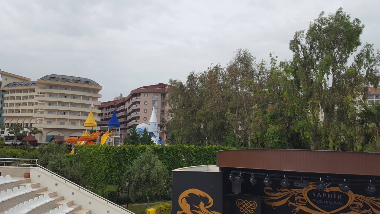 Blick zum Hotel  Saphir Resort & Spa