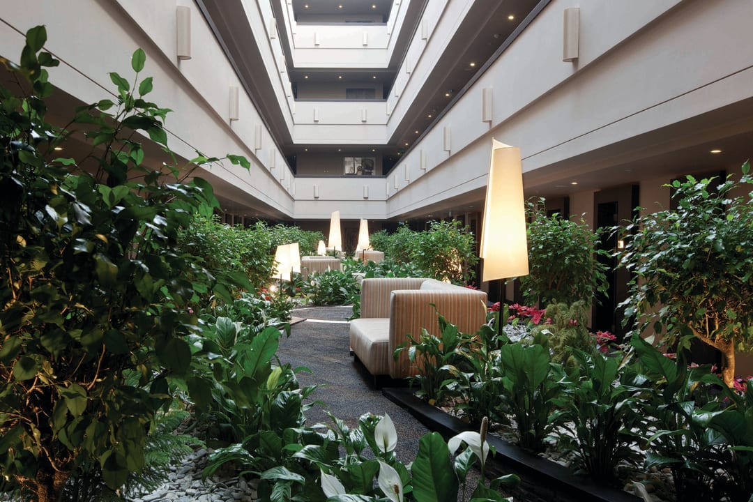 Lobby Xanadu Snow White Hotel