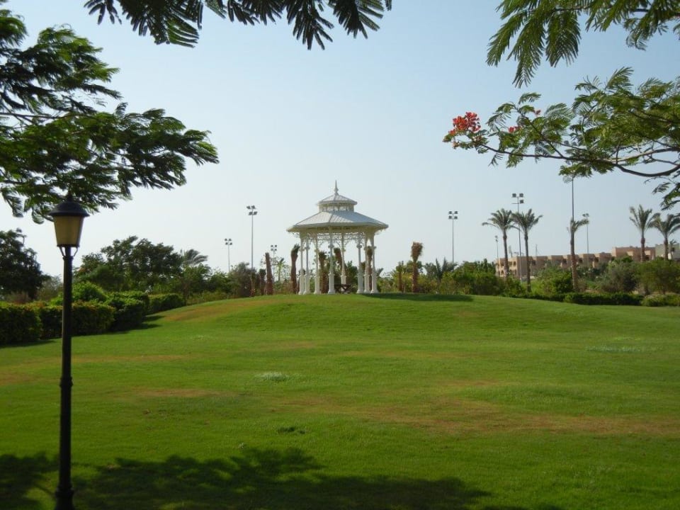 Gartenanlage Steigenberger ALDAU Beach Hotel