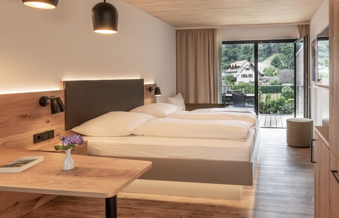 Zimmer Goldener Adler Oberried - Hotel & Appartements