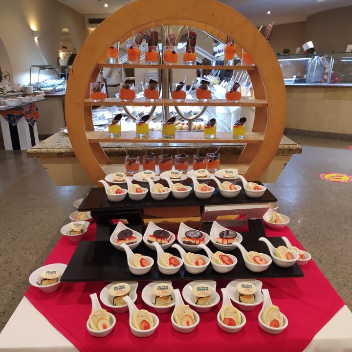 Gastro Three Corners Equinox Beach Resort