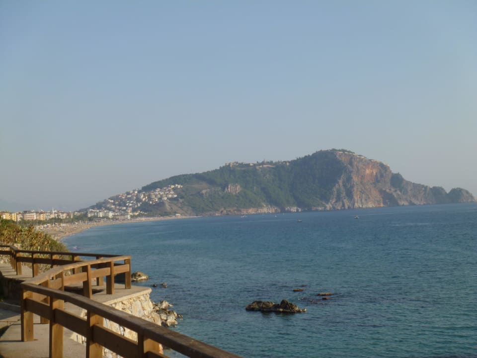 Blick auf die Bucht - Kleopatrastrand und Festung Riviera Hotel & Spa