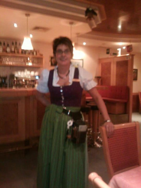 Zo netjes ziet het personeel er uit,dit is Bettina Kräuterhotel Hochzillertal