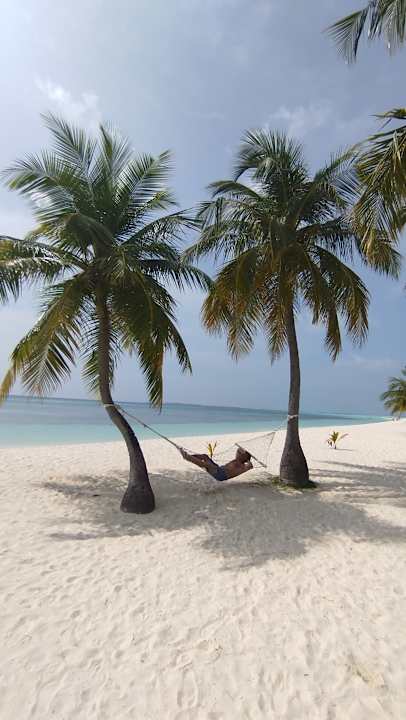 Strand Kuredu Island Resort & Spa