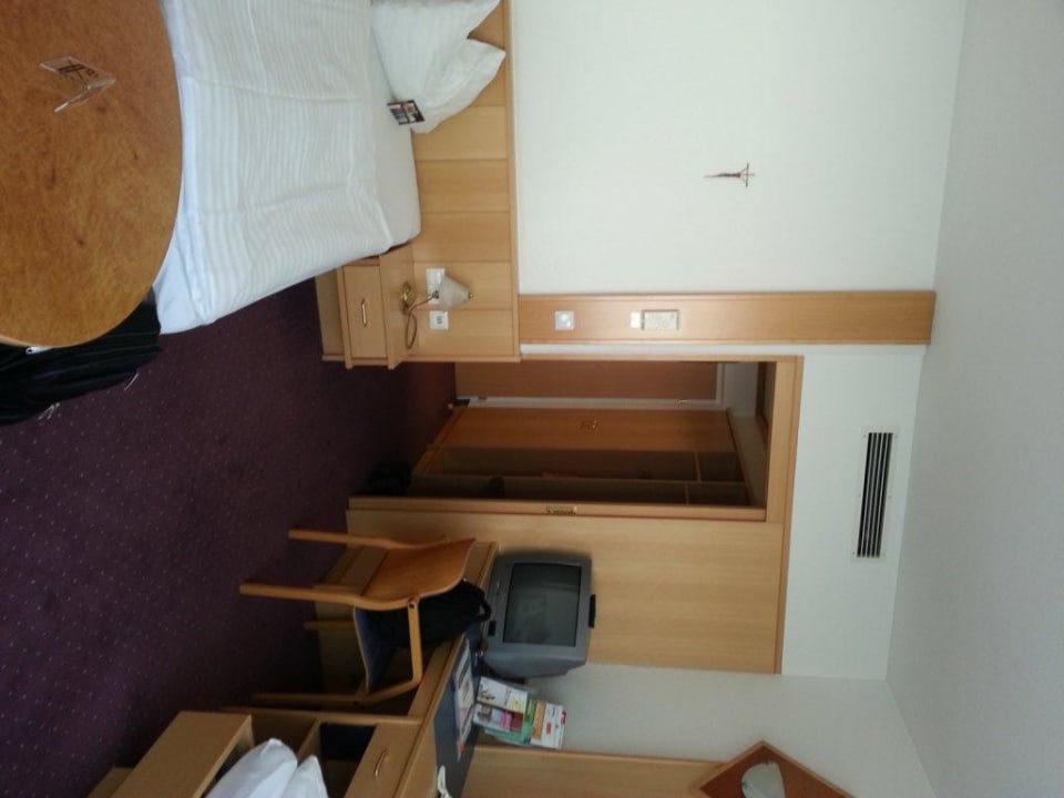 Bett Stadtoase Kolping Hotel