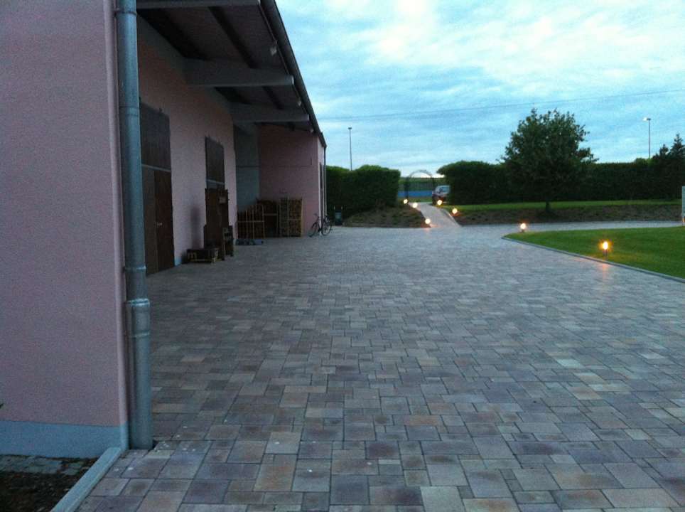 Innenhof Landhaus Schill