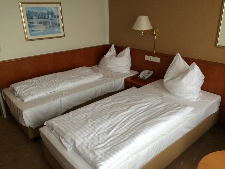 Einzelbetten ACHAT Hotel Schwarzheide Lausitz